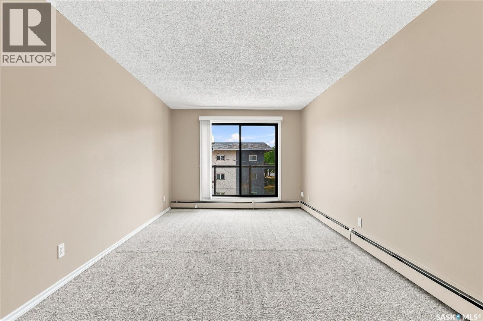 306 1013 Lansdowne Avenue Property Photo 4