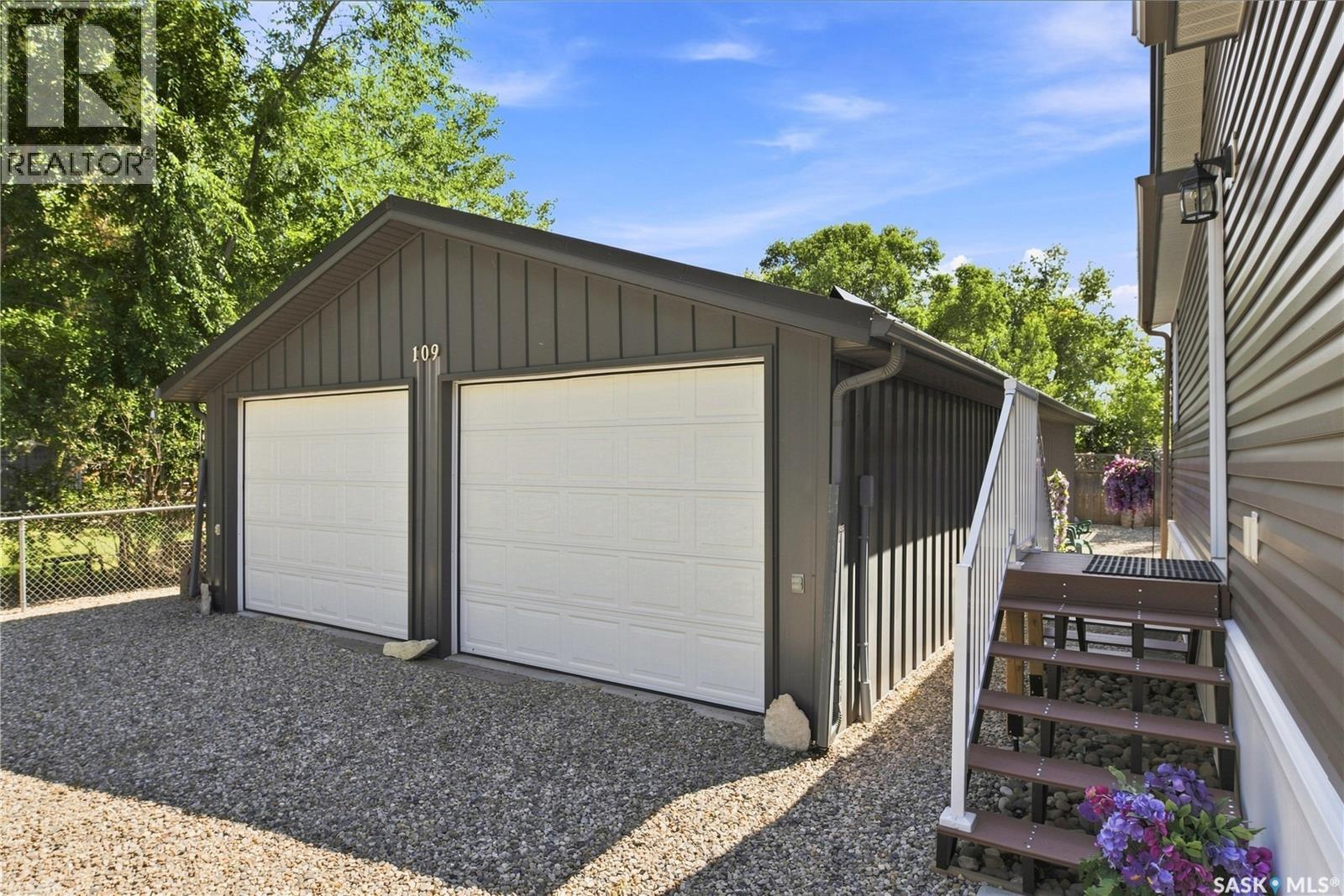 109 Lakeview Drive Property Photo 25