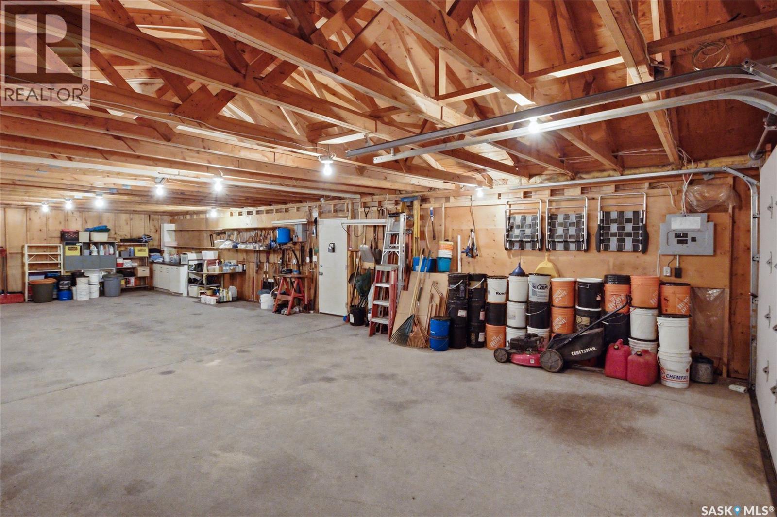 109 Lakeview Drive Property Photo 28