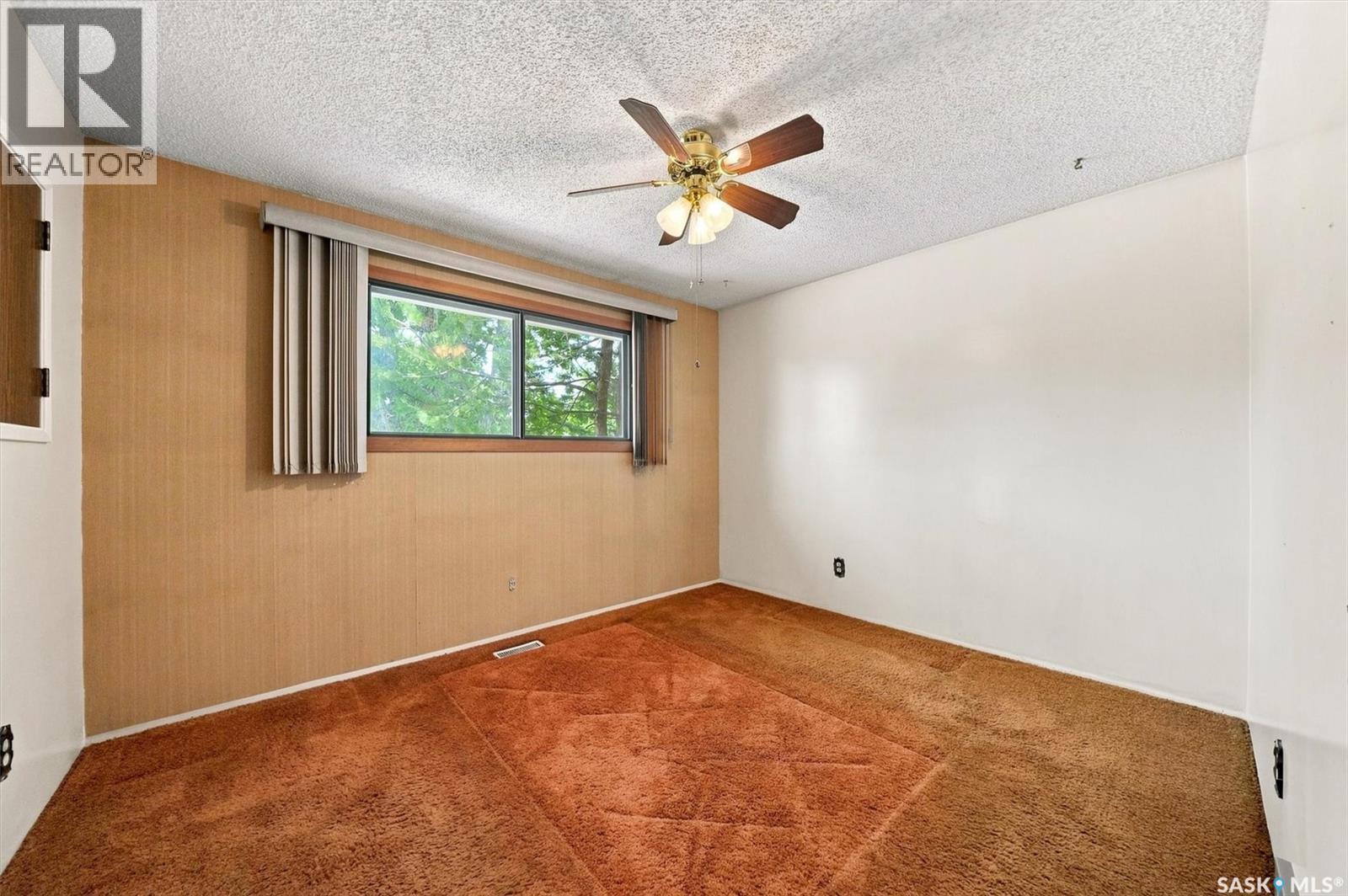 125 Arnason Crescent Property Photo 10