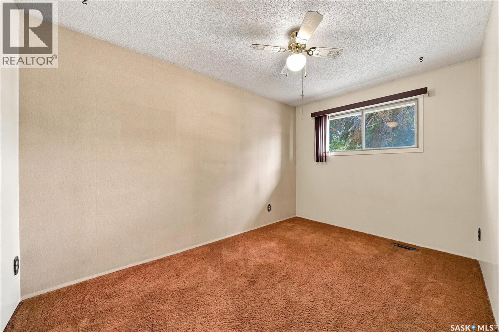 125 Arnason Crescent Property Photo 15