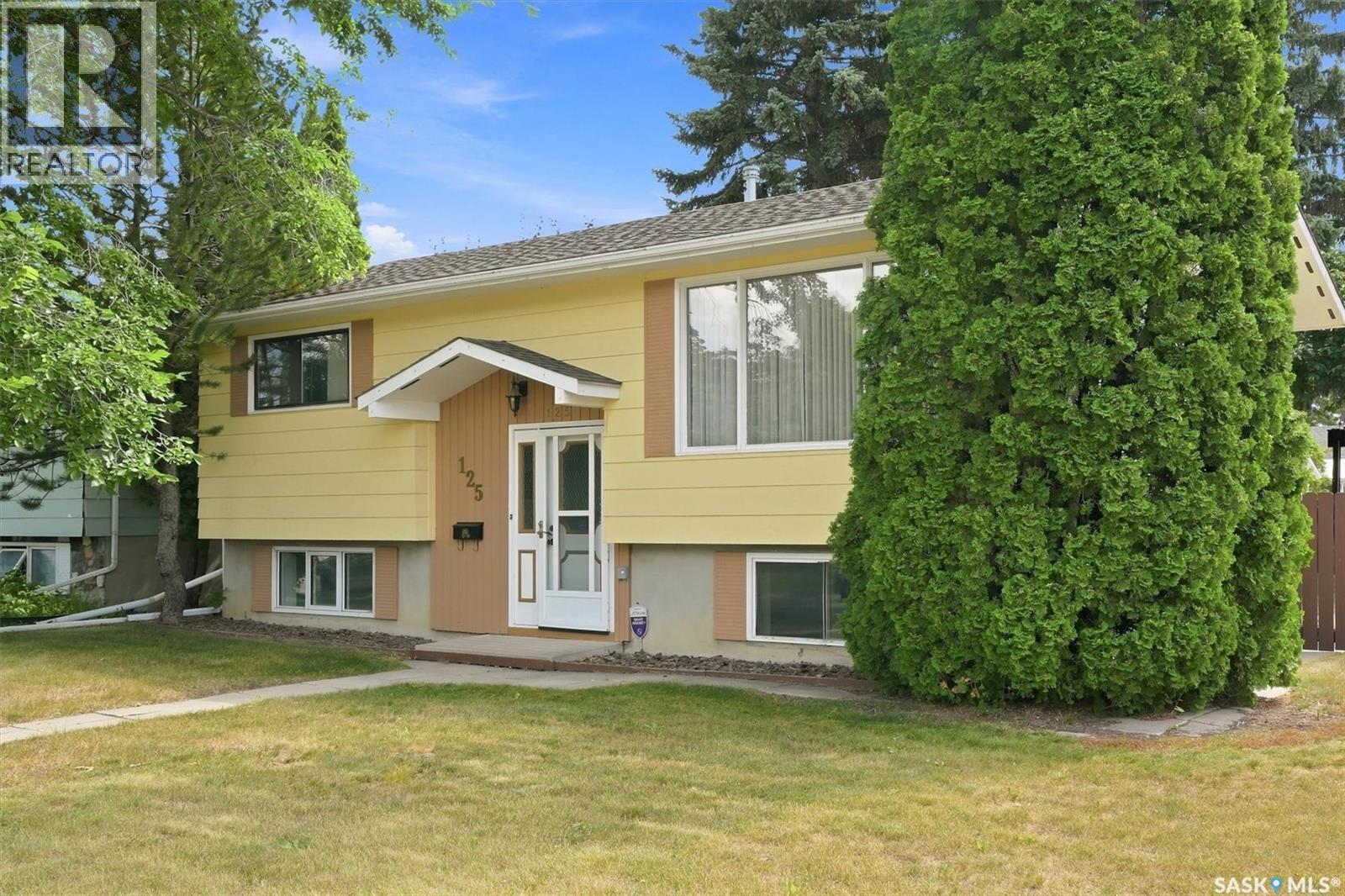 125 Arnason Crescent Property Photo 27