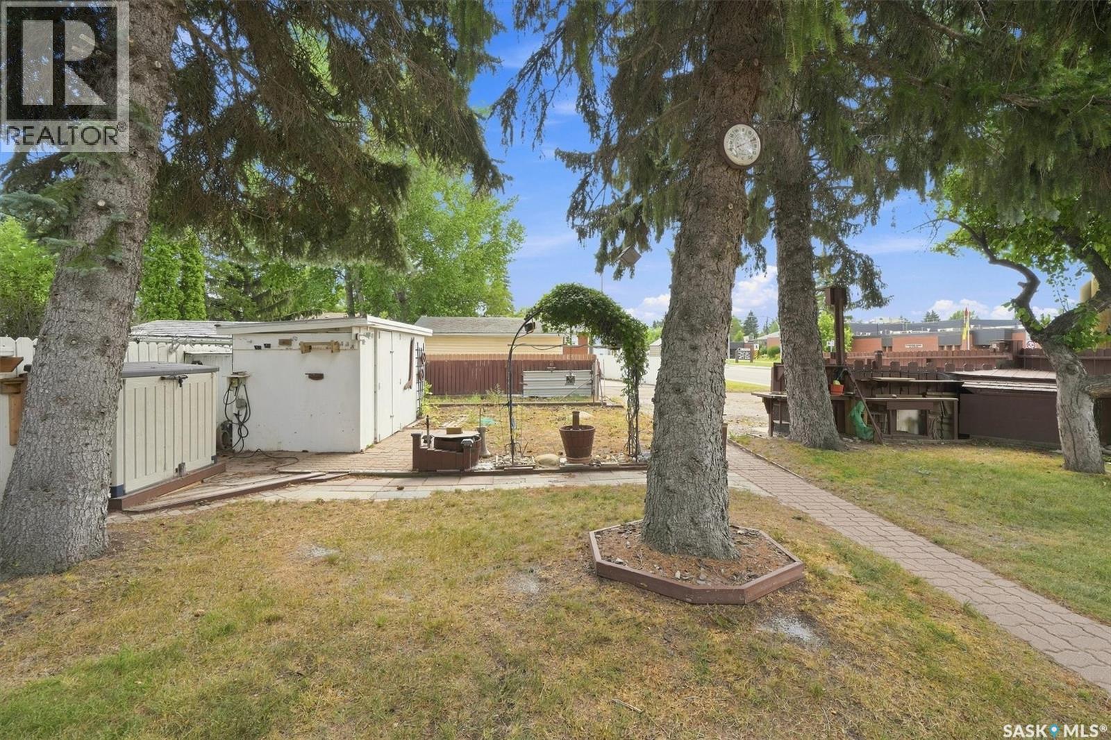 125 Arnason Crescent Property Photo 30