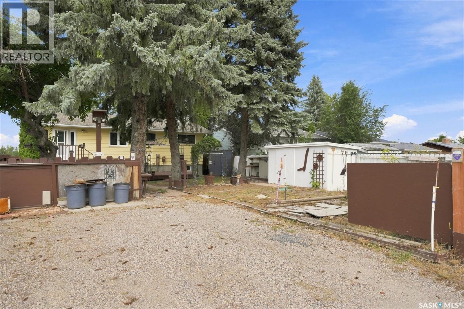 125 Arnason Crescent Property Photo 33