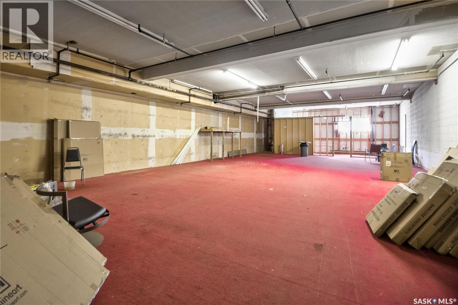 36 13th Street W Property Photo 8