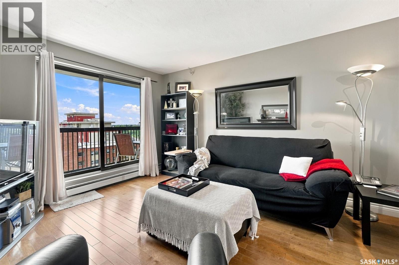 1804 311 6th Avenue N Property Photo 6