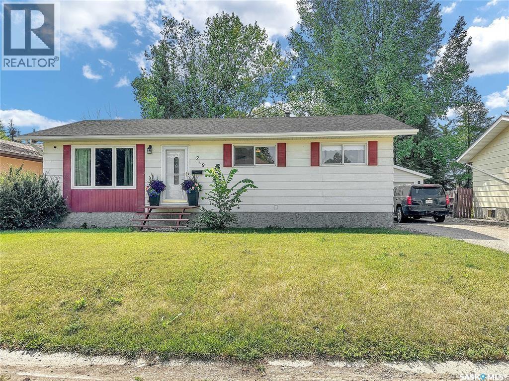 219 4th Avenue Property Photo 1