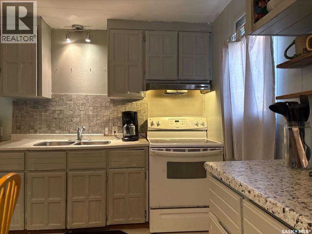 76 Spruce Street Property Photo 6