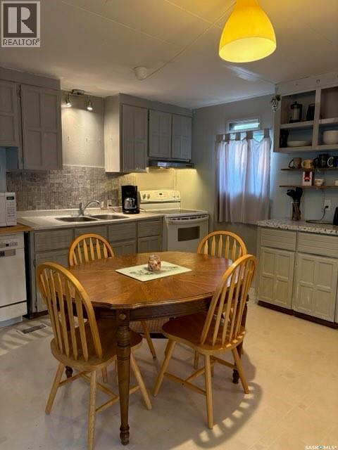 76 Spruce Street Property Photo 14