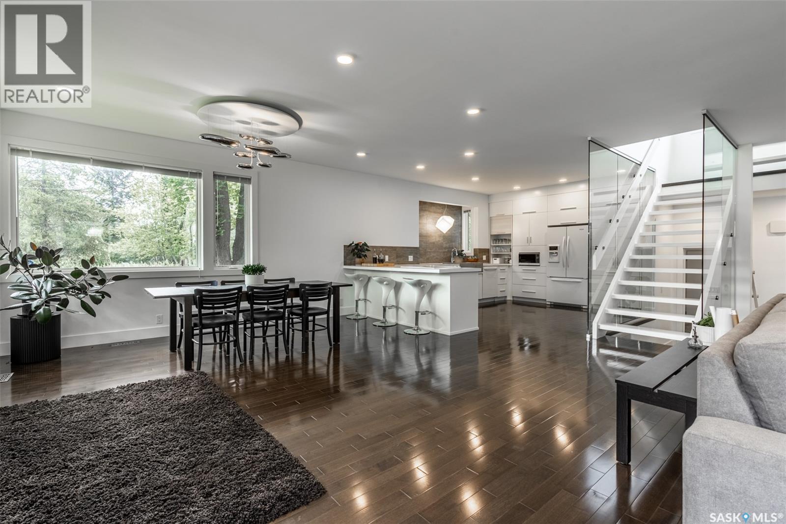 1150 Spadina Crescent E Property Photo 10