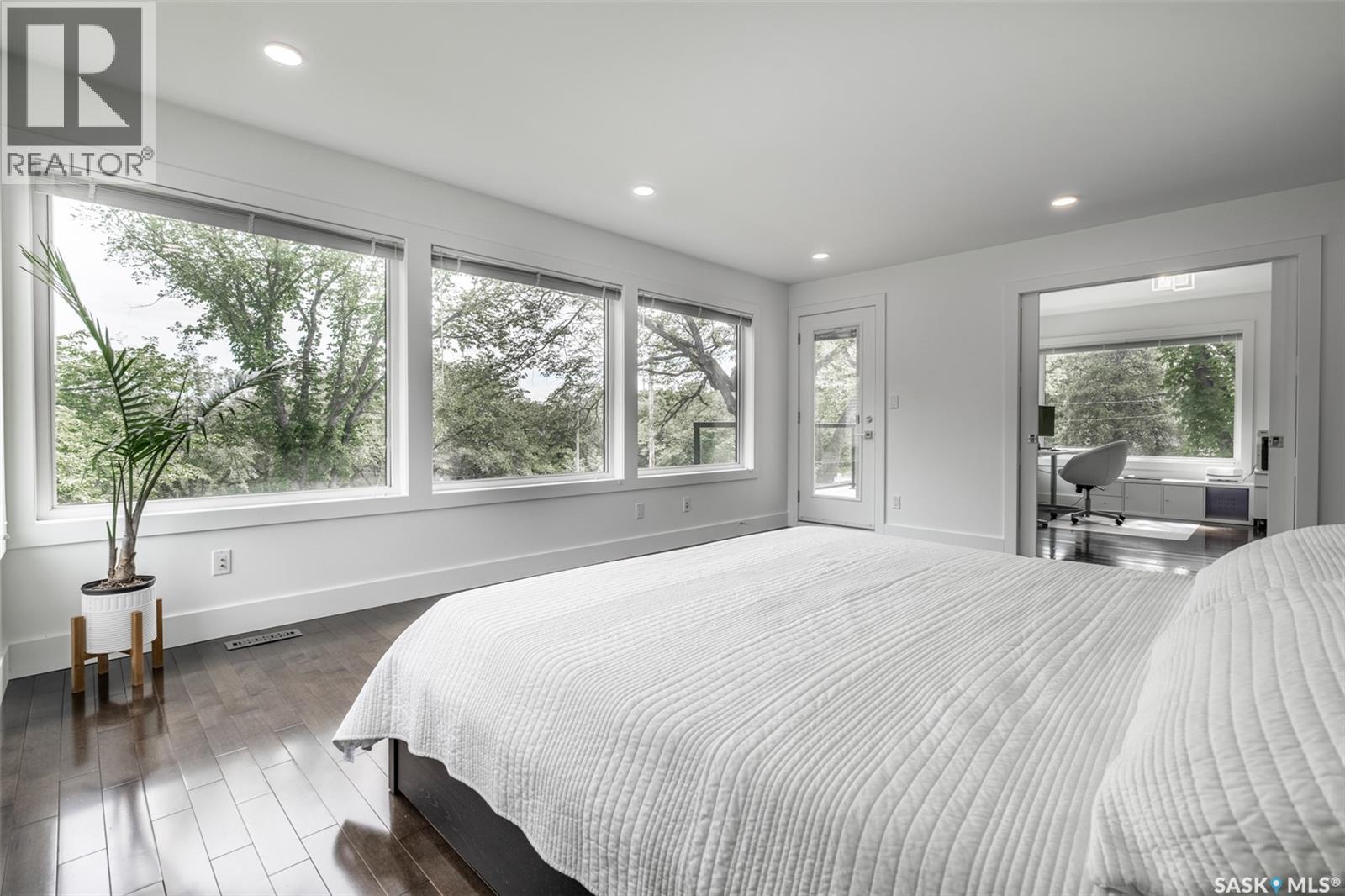 1150 Spadina Crescent E Property Photo 24