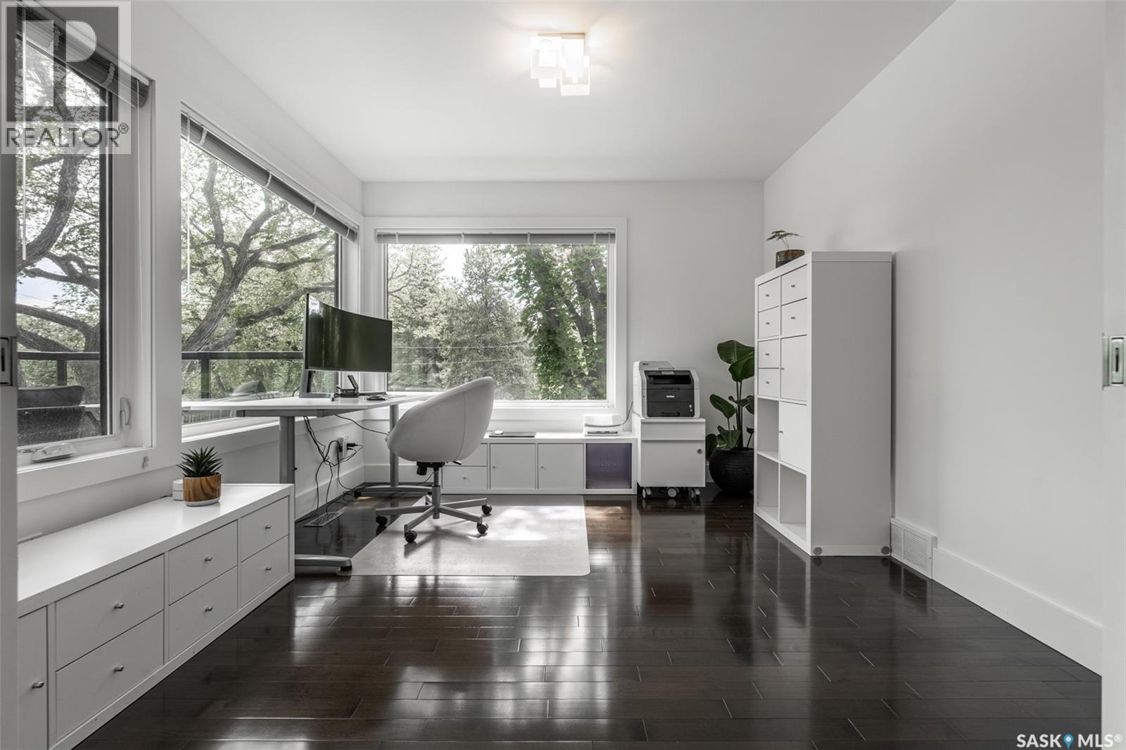 1150 Spadina Crescent E Property Photo 27