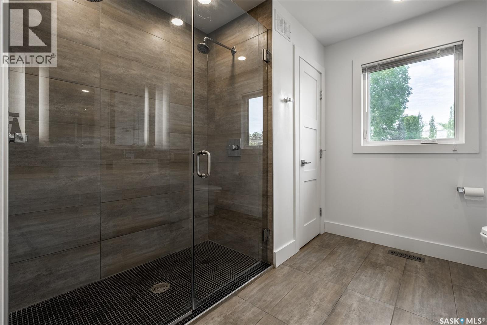 1150 Spadina Crescent E Property Photo 33