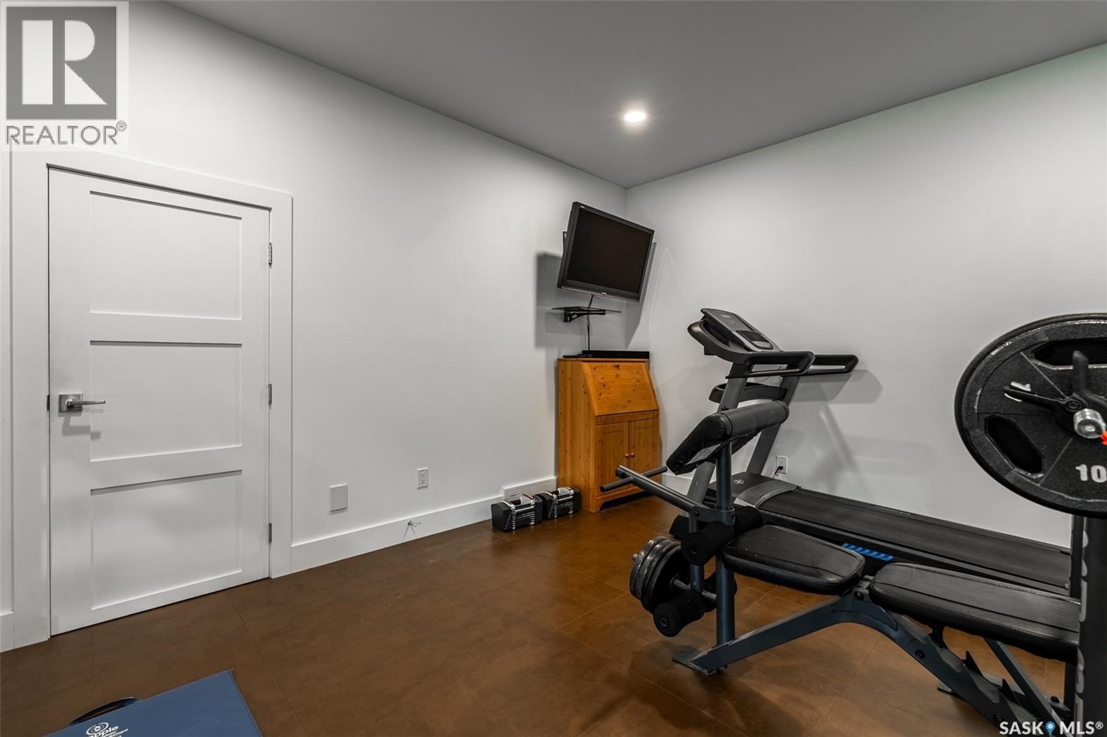 1150 Spadina Crescent E Property Photo 44