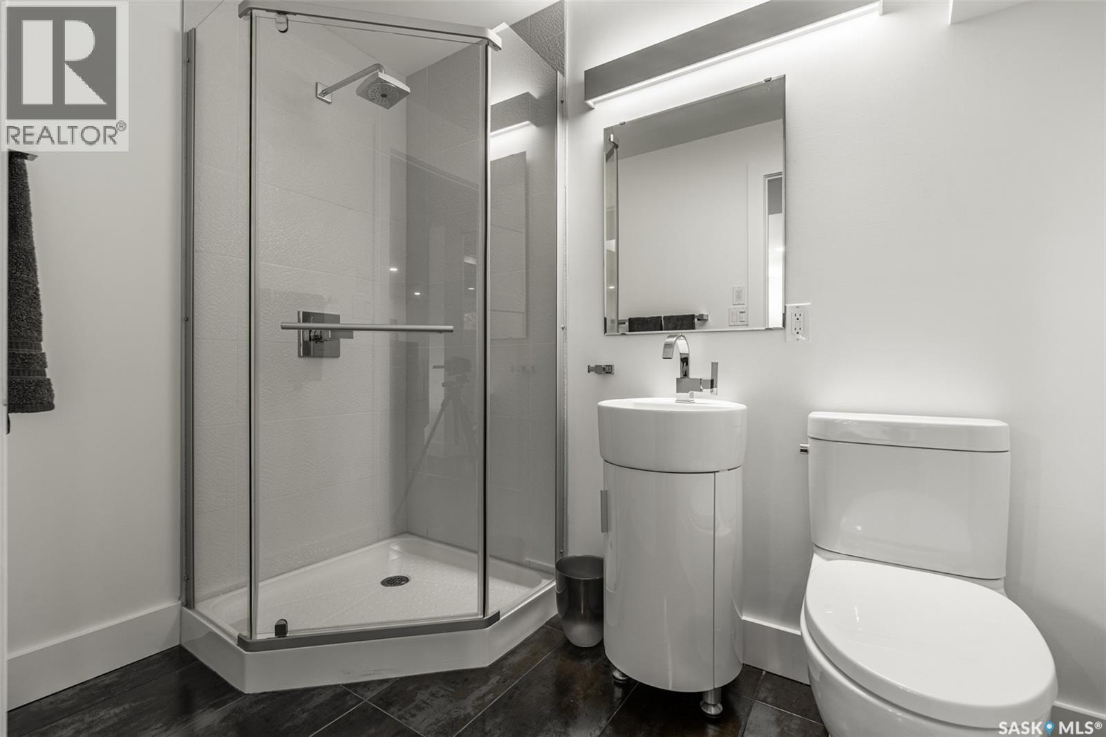 1150 Spadina Crescent E Property Photo 45