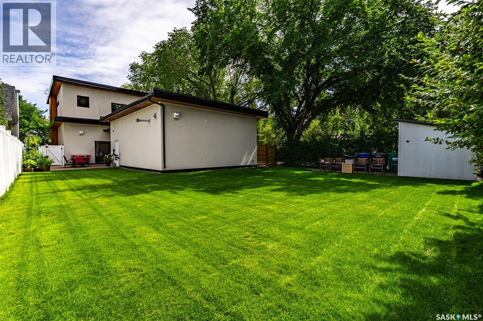 1150 Spadina Crescent E Property Photo 54