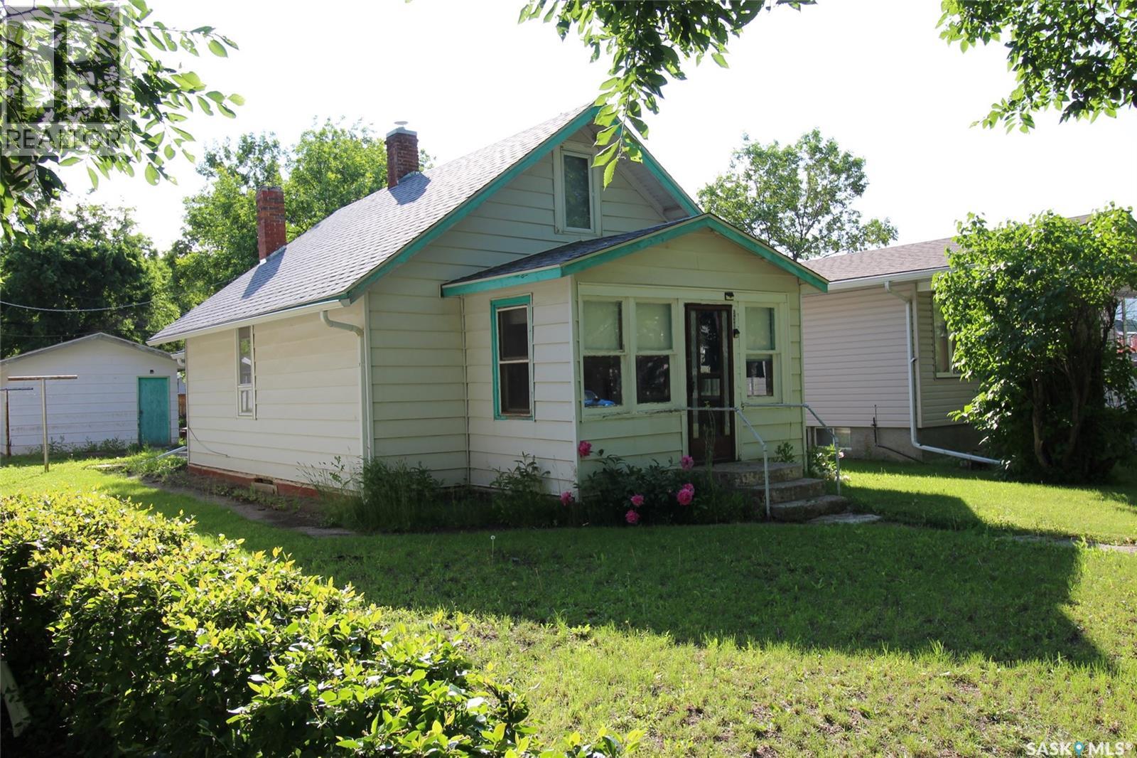 538 Centre Street Property Photo 1