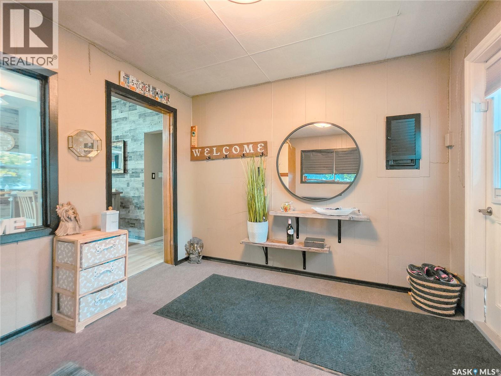 424 1st Avenue E Property Photo 10