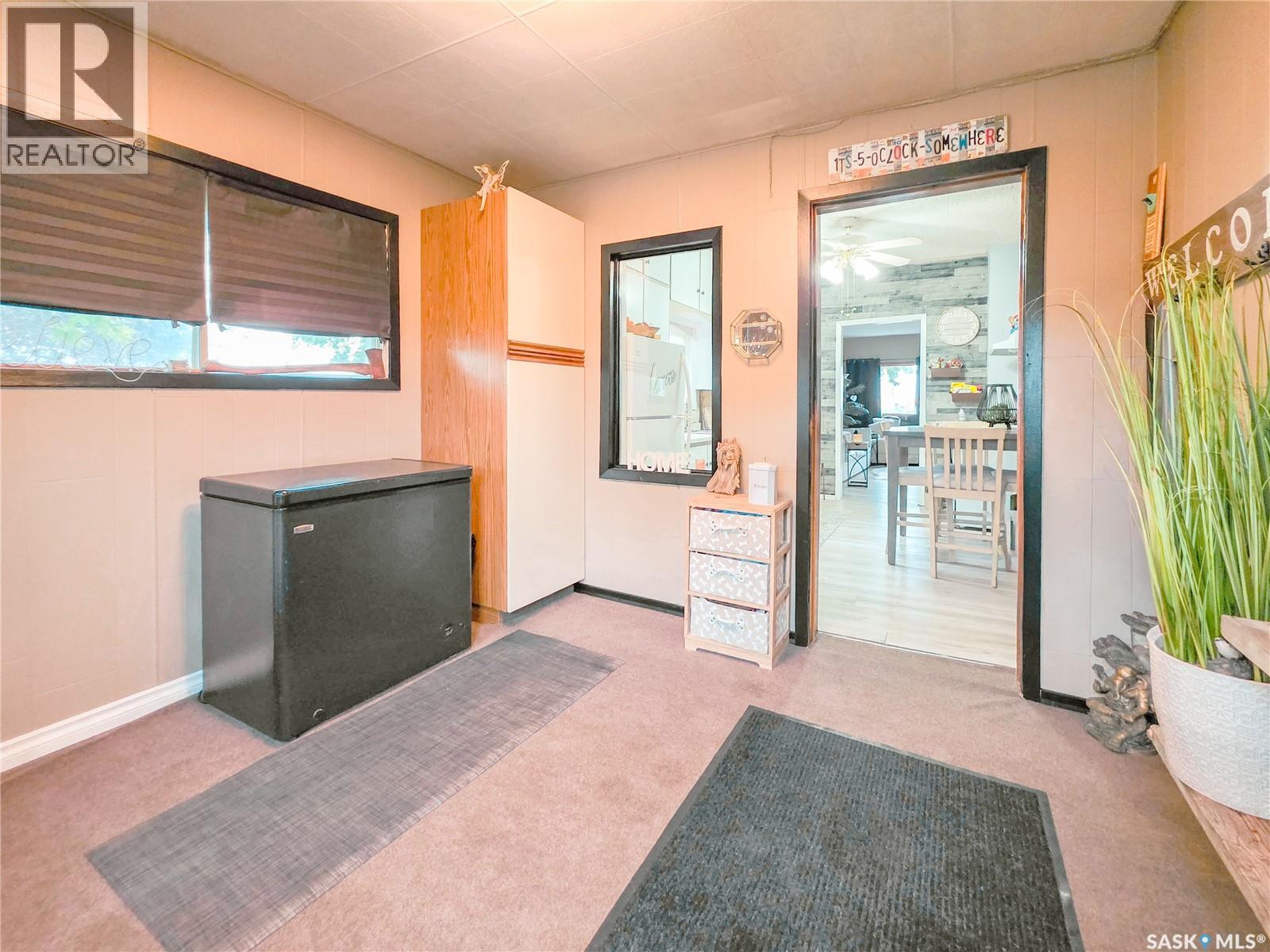 424 1st Avenue E Property Photo 11