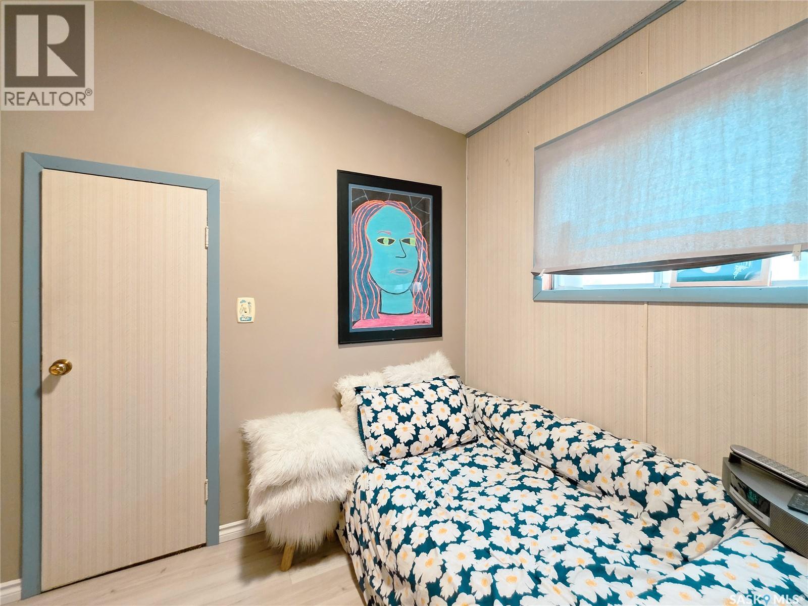 424 1st Avenue E Property Photo 25