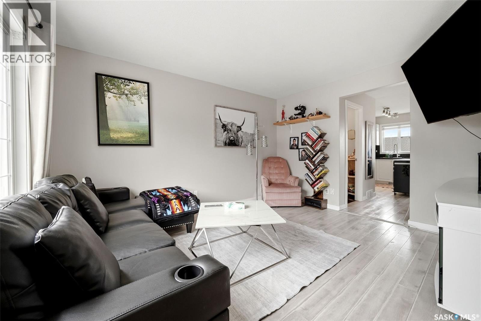 3754 Cormorant Drive E Property Photo 2