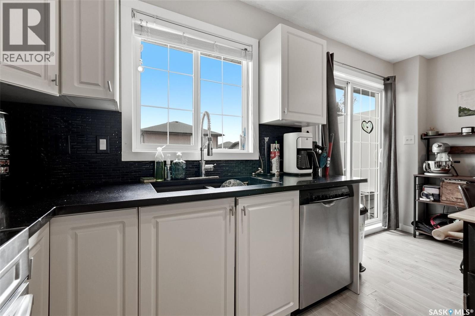 3754 Cormorant Drive E Property Photo 6
