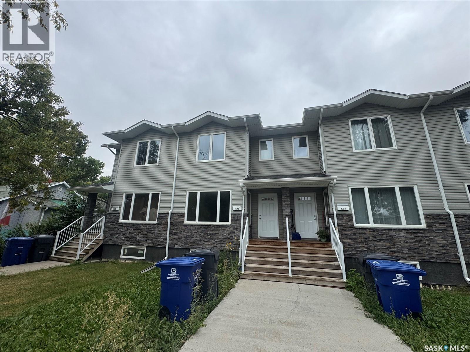 525 Alexandra STREET Property Photo 1