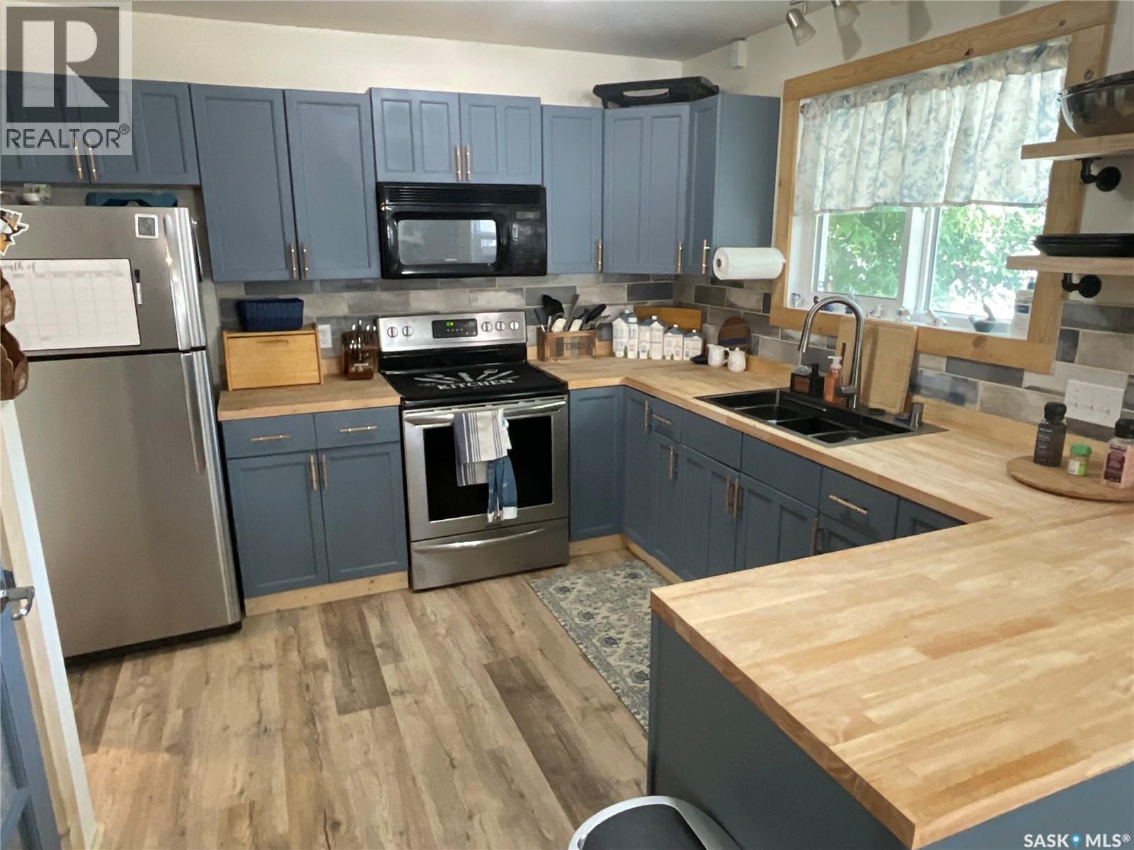2018 8th Street Property Photo 8