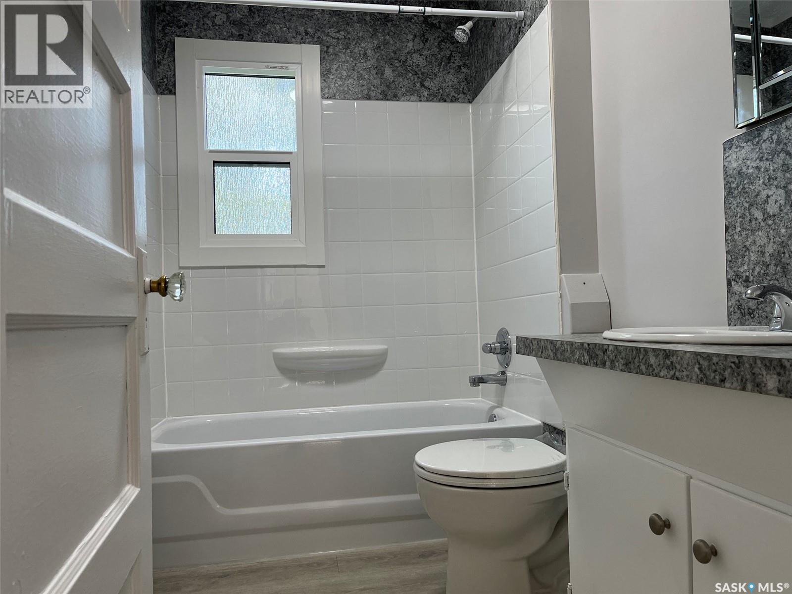 1255 Atkinson Street Property Photo 21