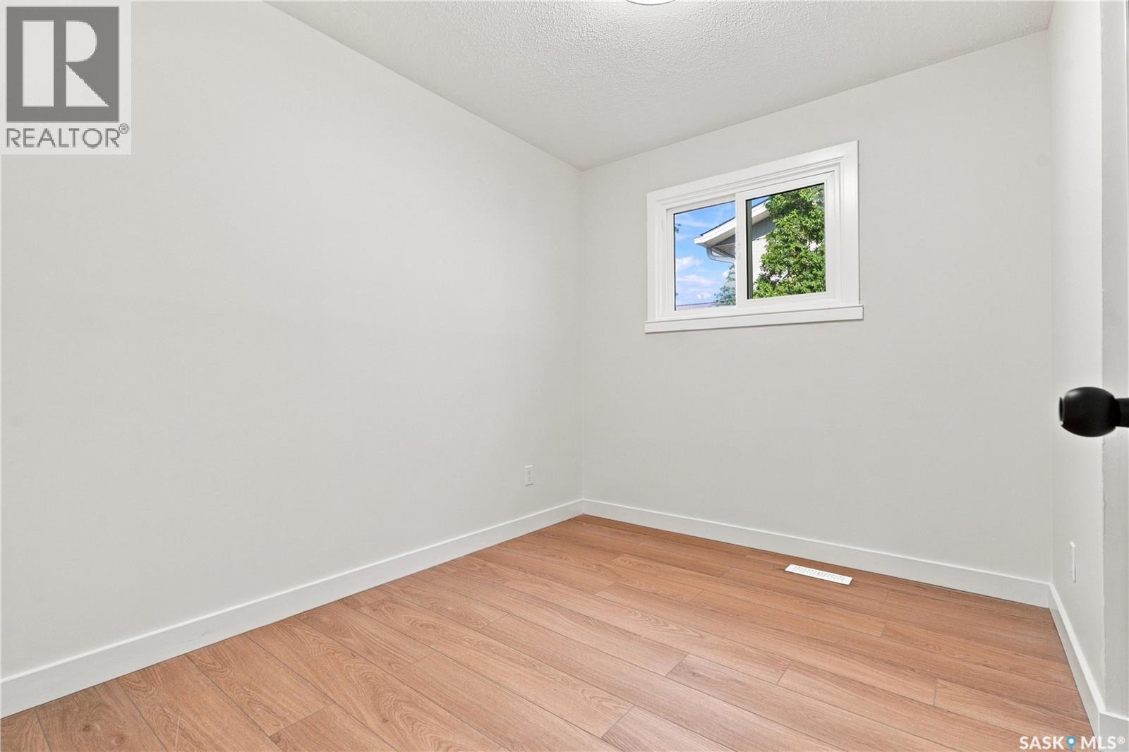 69 Rita Crescent Property Photo 15