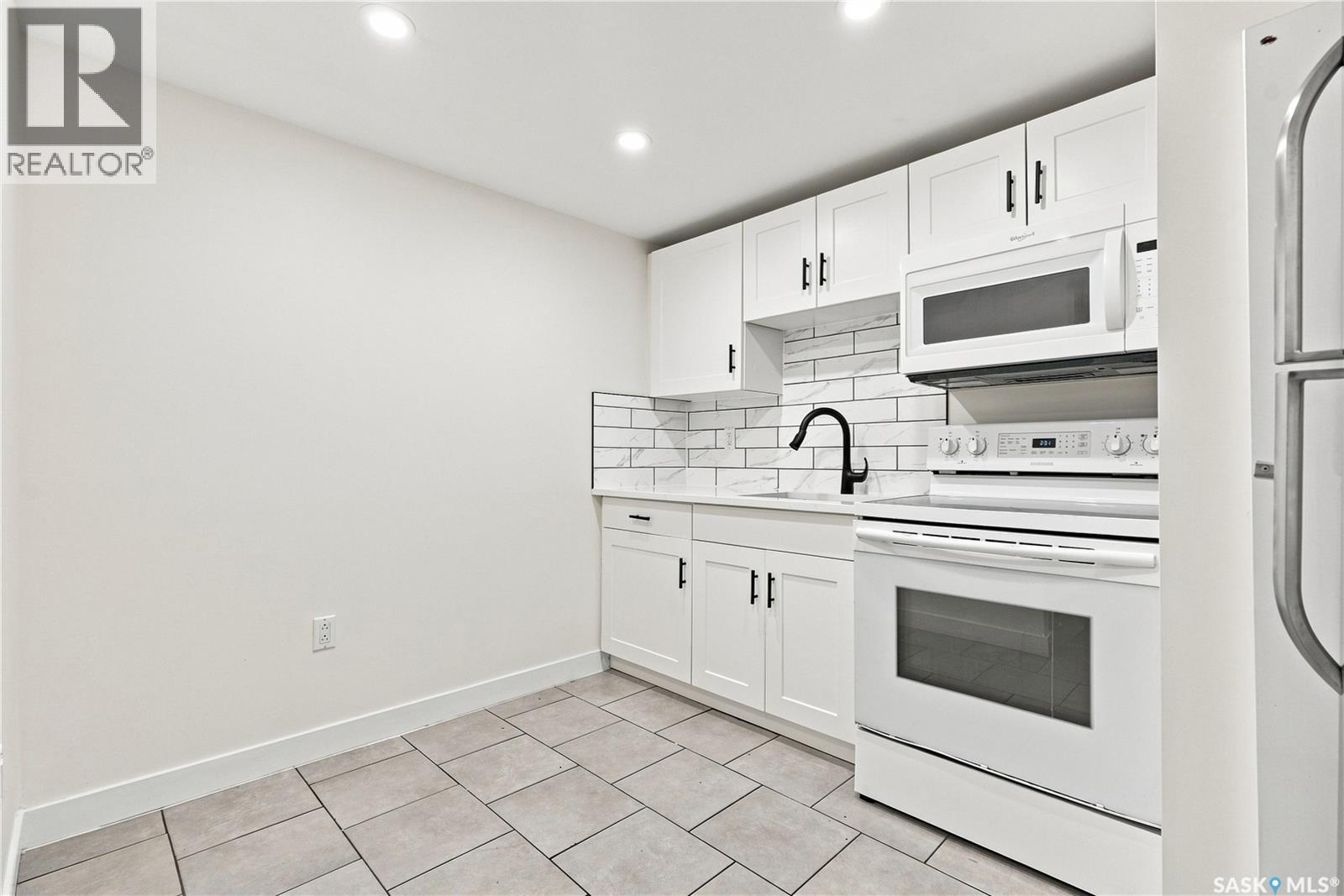 69 Rita Crescent Property Photo 30