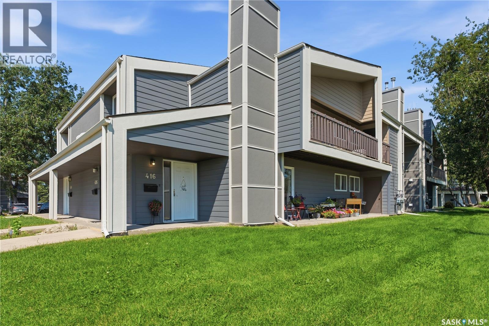 416 425 115th Street E Property Photo 1