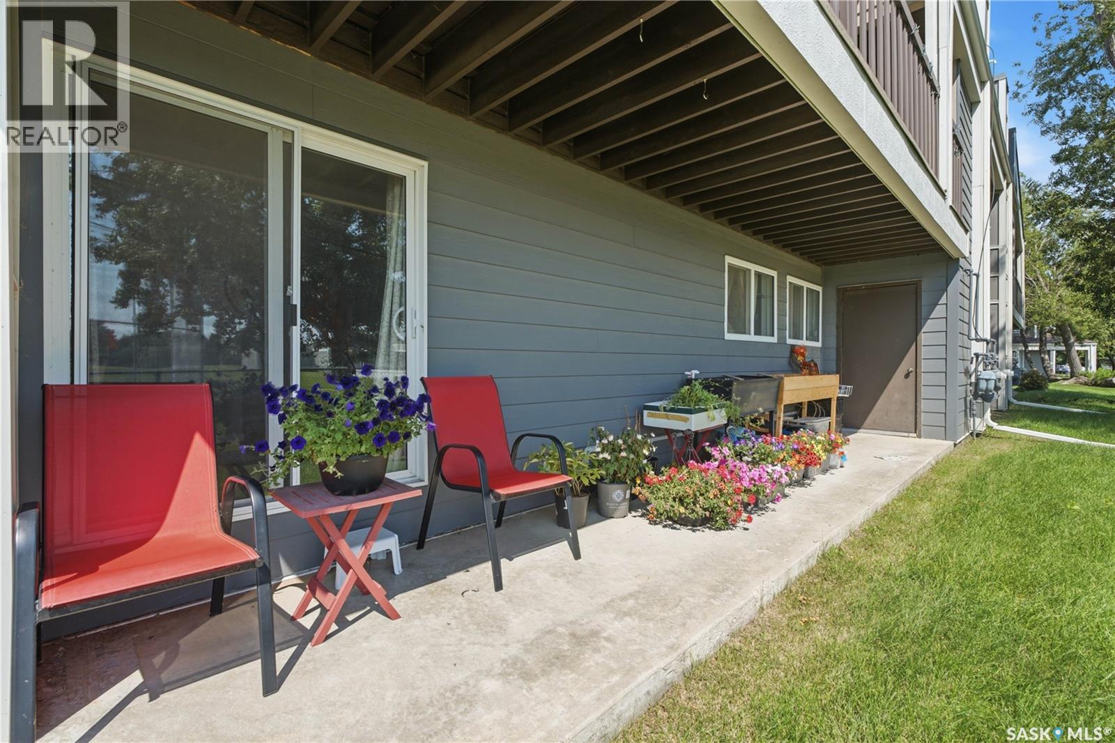 416 425 115th Street E Property Photo 4