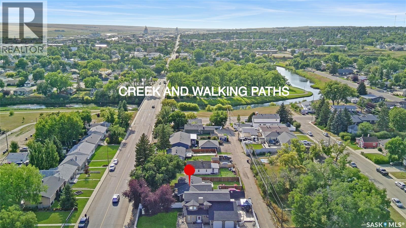 1151 Chaplin Street E Property Photo 2