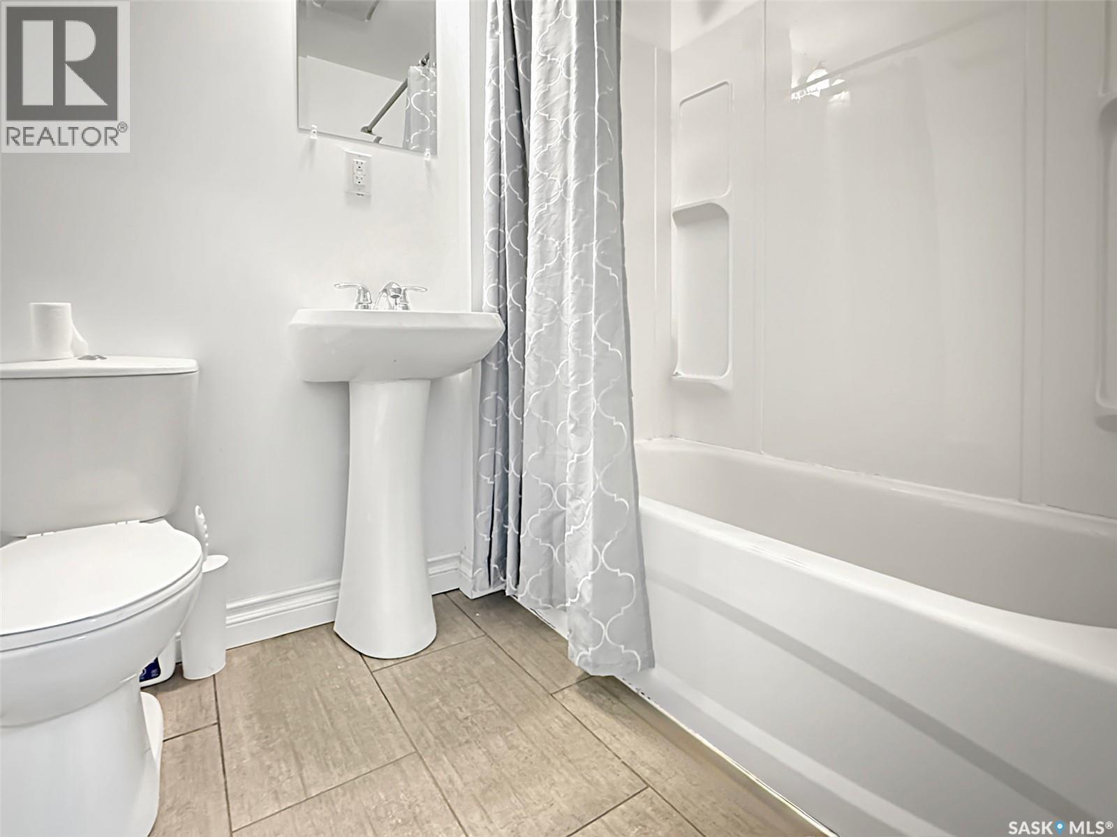 1151 Chaplin Street E Property Photo 21