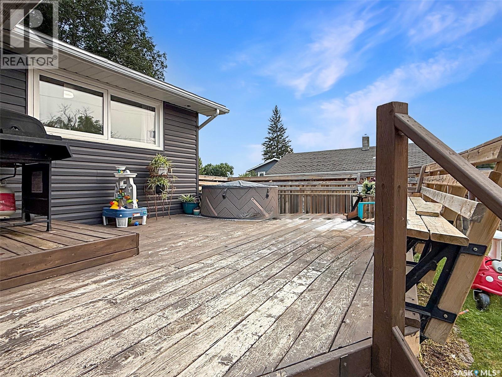 1151 Chaplin Street E Property Photo 23