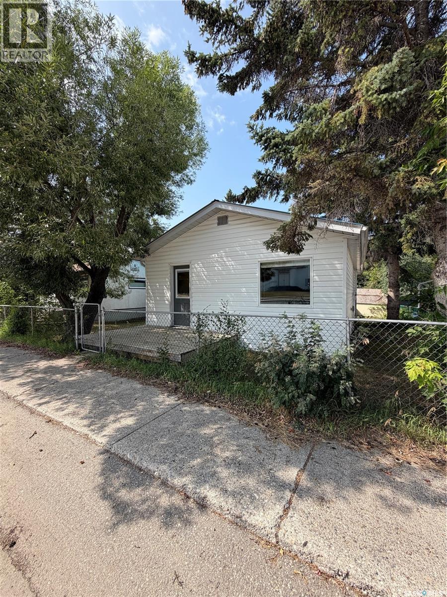 537 Churchill STREET Property Photo 1