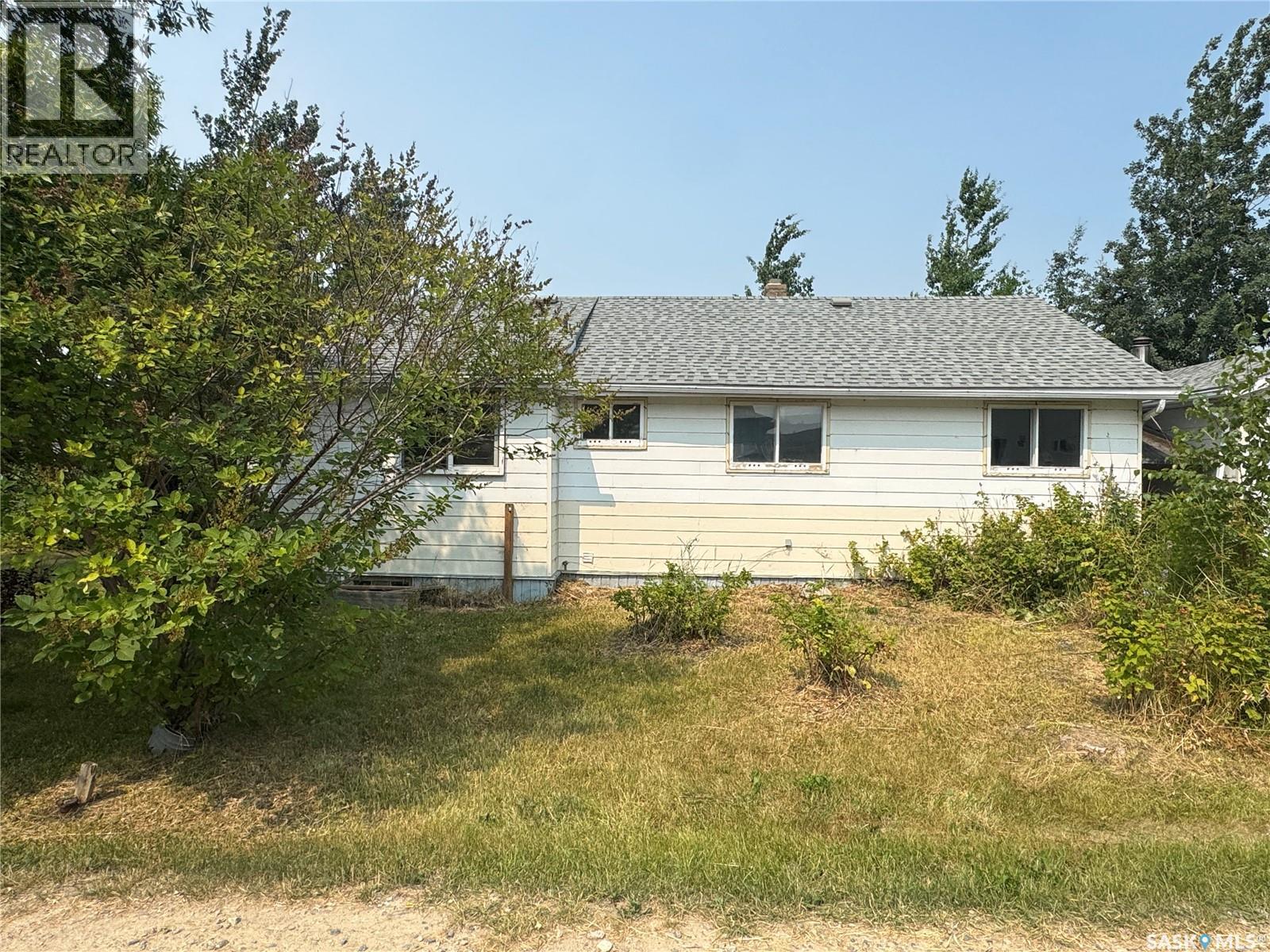 1631 Bay Avenue N Property Photo 5