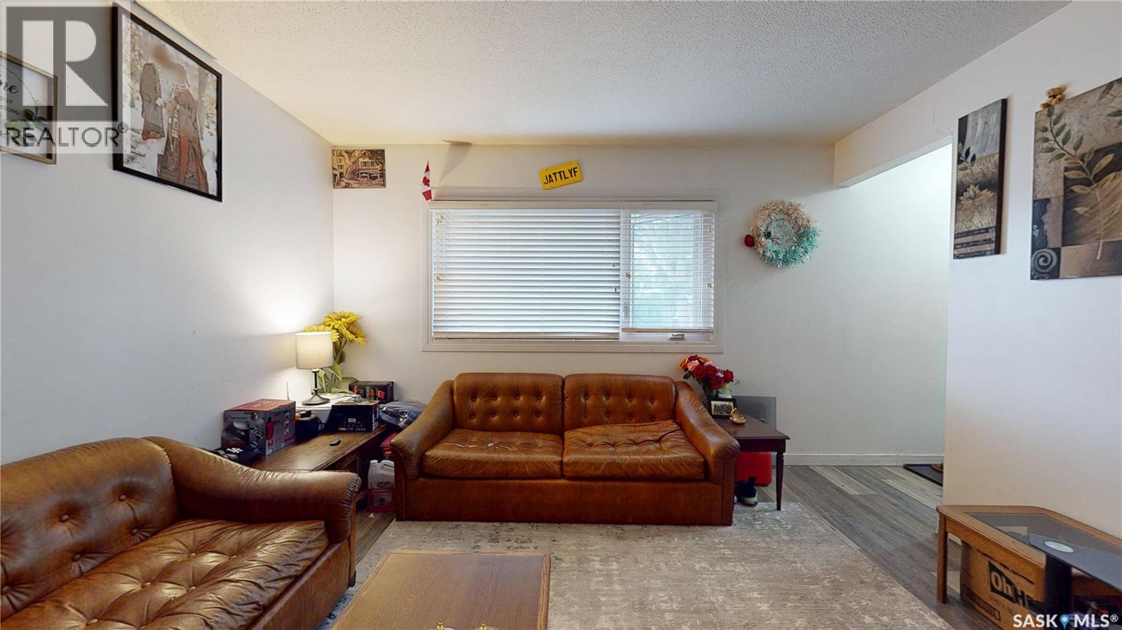 1208 Bond Street Property Photo 7