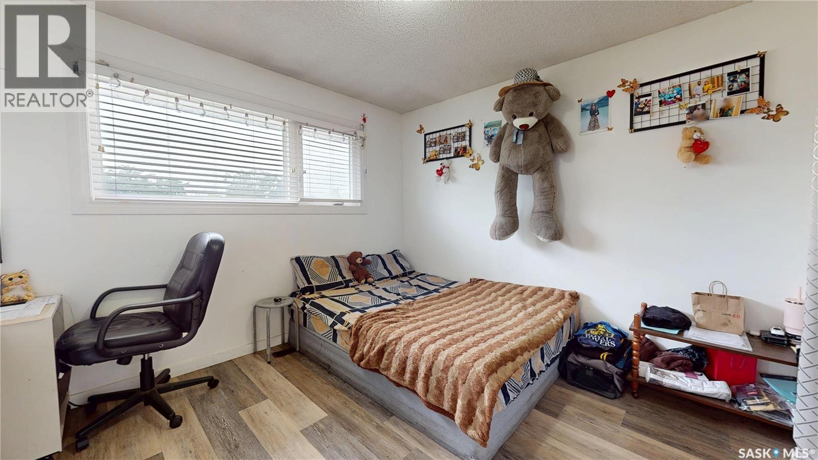 1208 Bond Street Property Photo 19