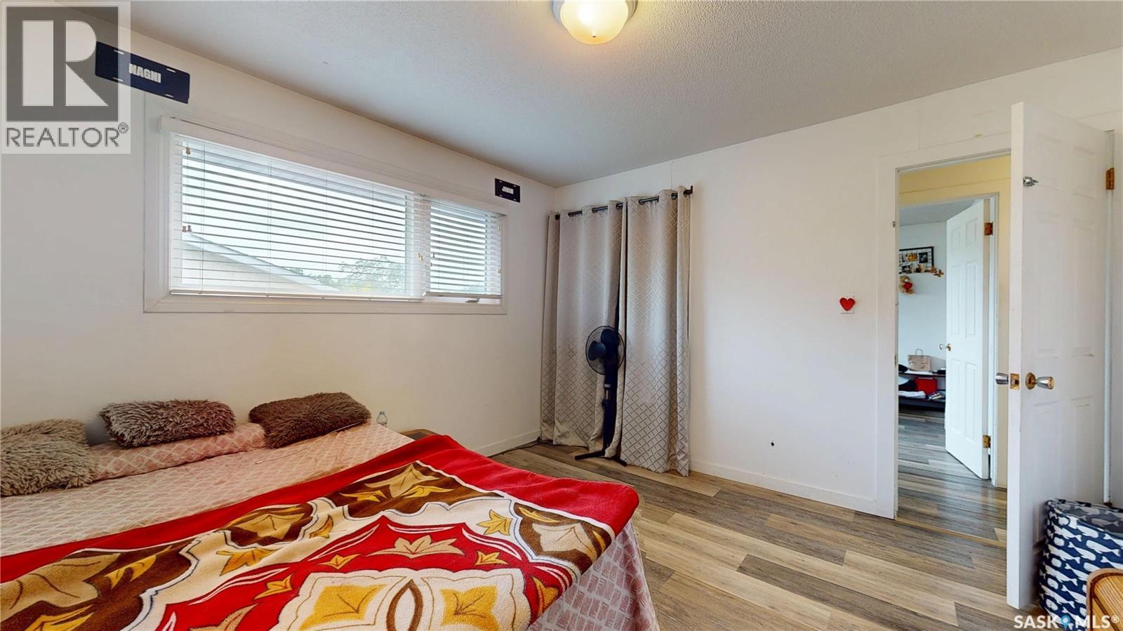 1208 Bond Street Property Photo 21