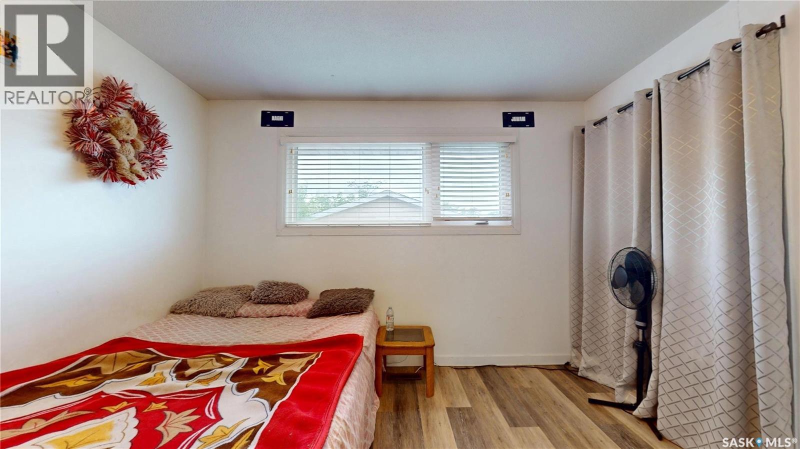 1208 Bond Street Property Photo 22