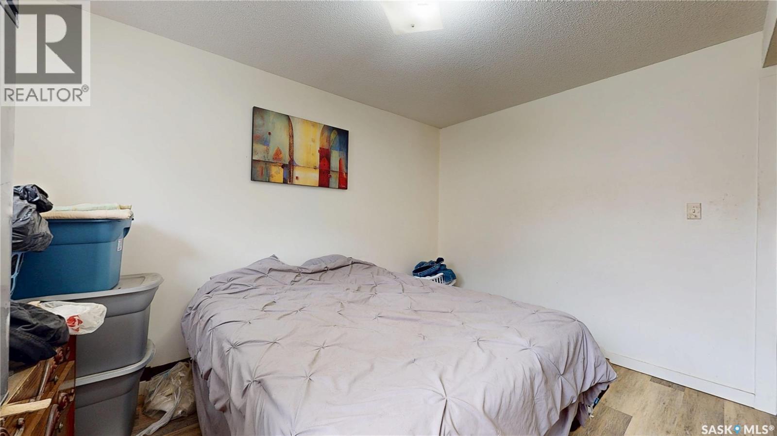1208 Bond Street Property Photo 35