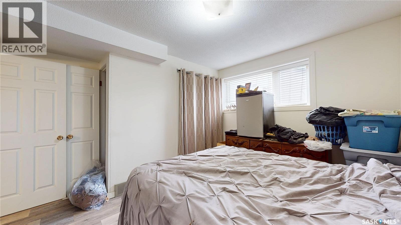 1208 Bond Street Property Photo 36