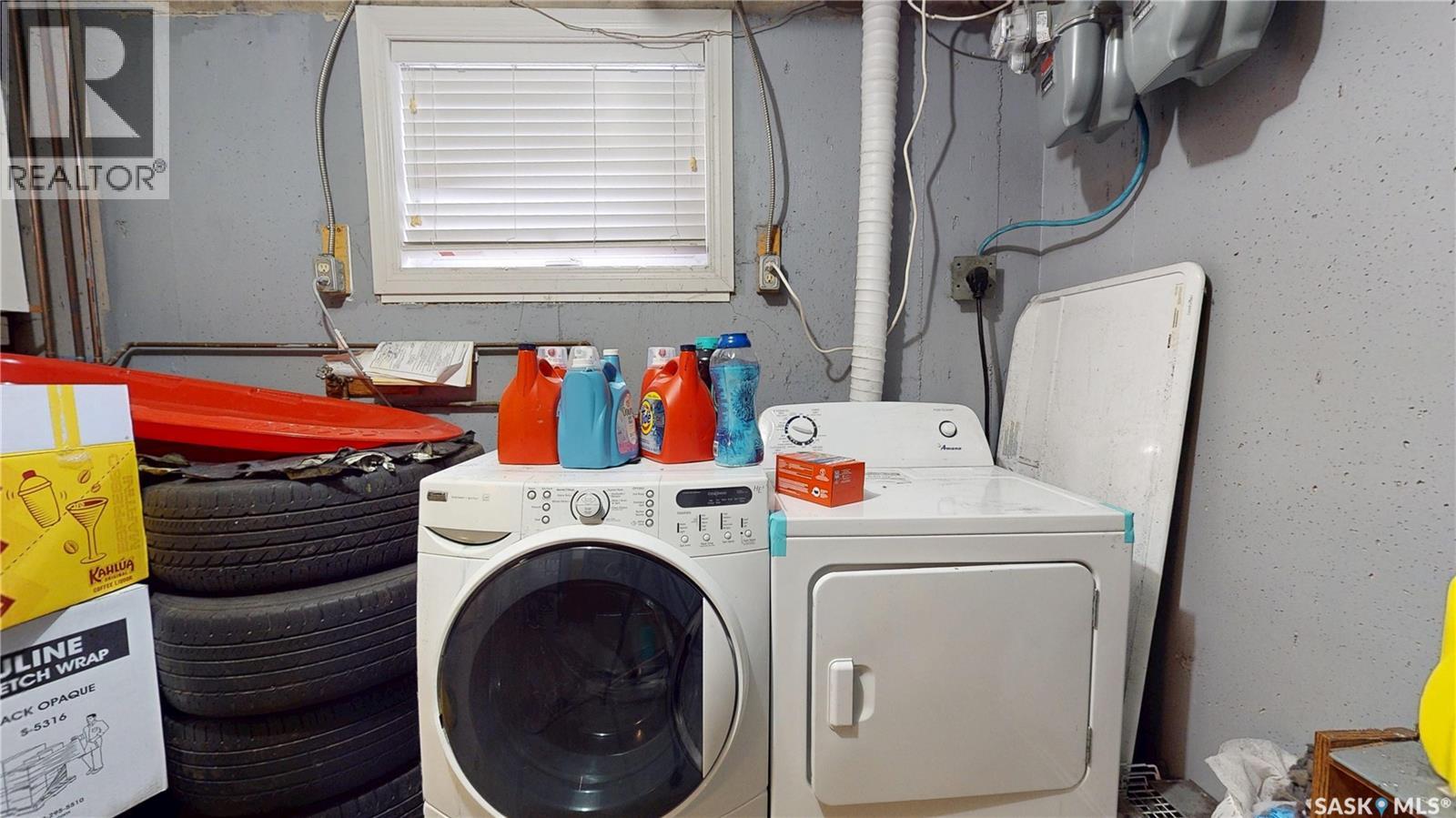 1208 Bond Street Property Photo 39