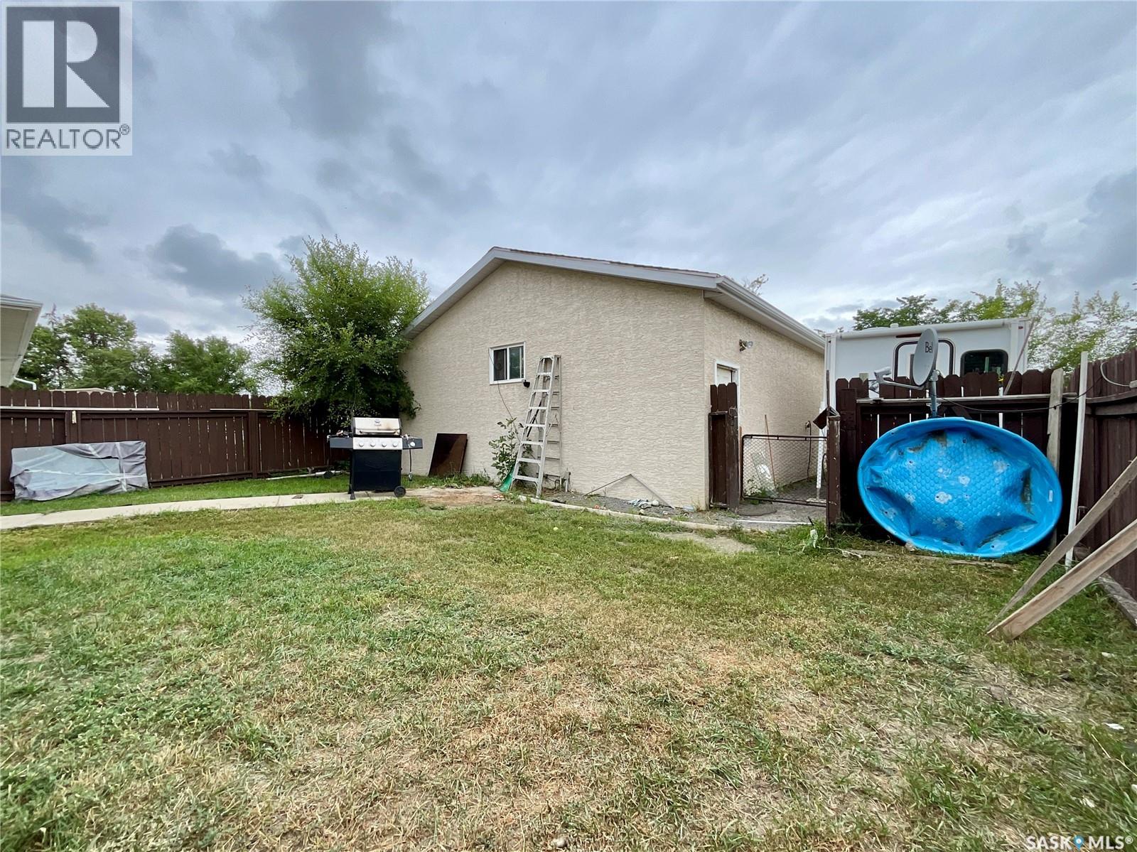 1208 Bond Street Property Photo 44