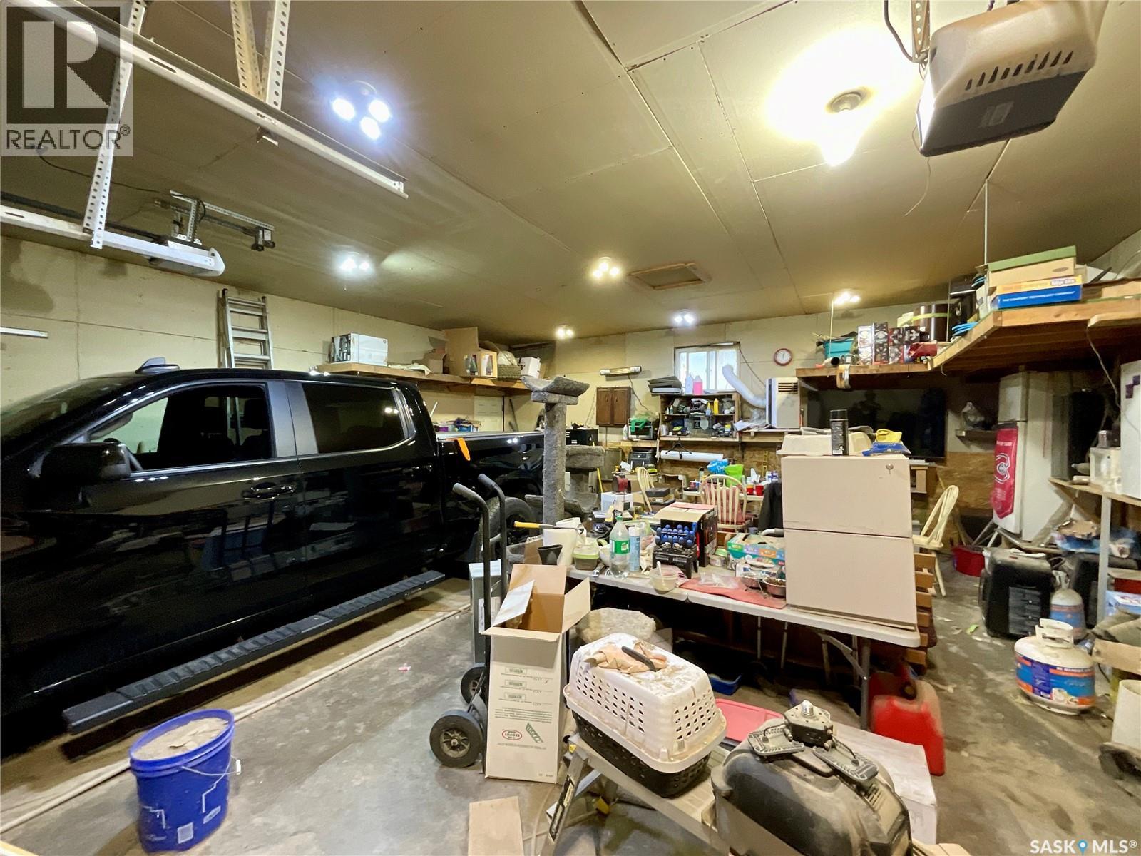 1208 Bond Street Property Photo 45