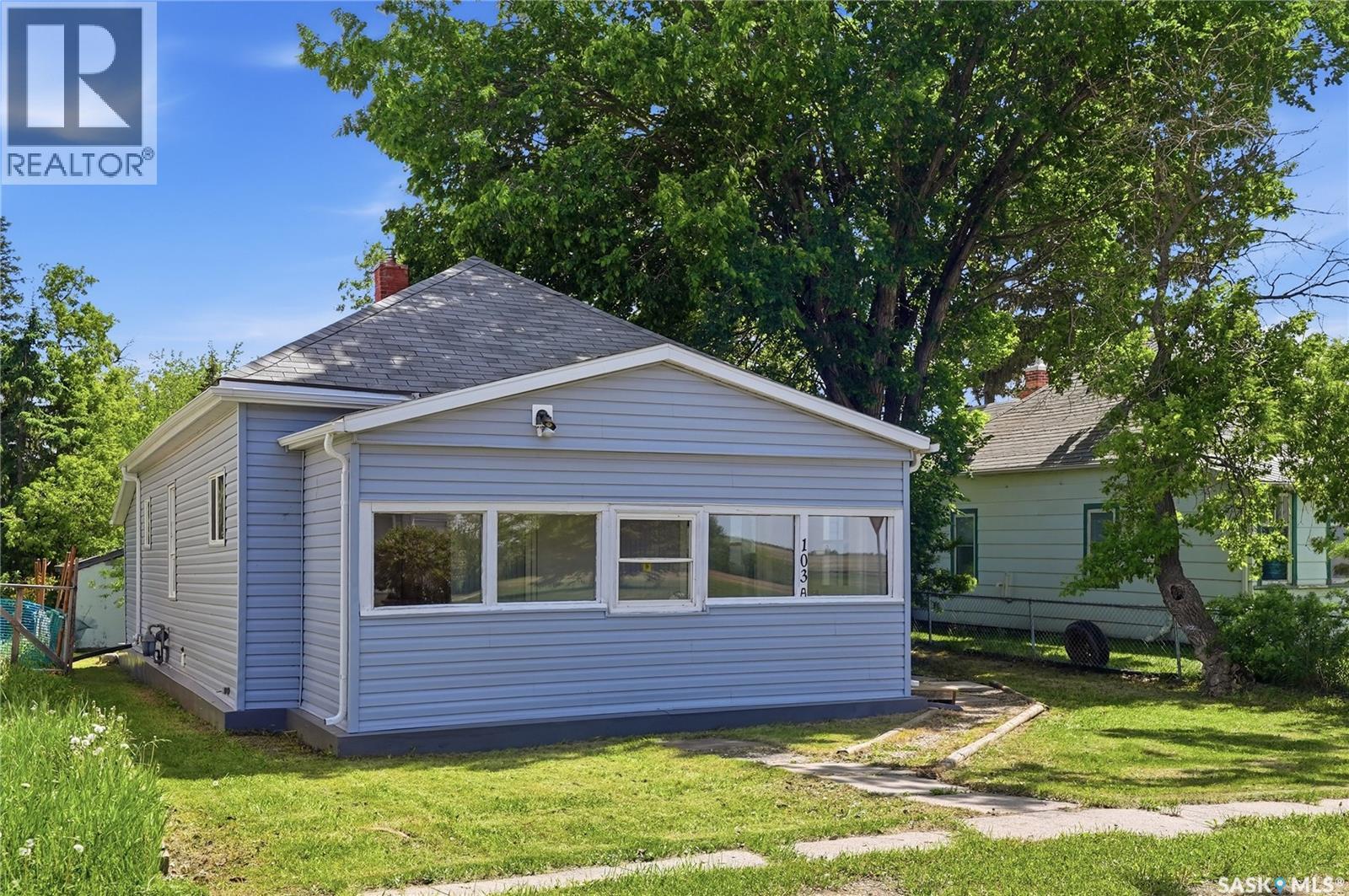 103a Norman Avenue Property Photo 1