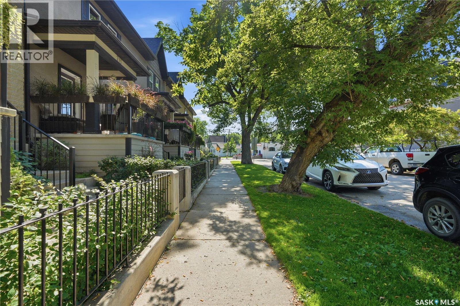 719 14th Street E Property Photo 3