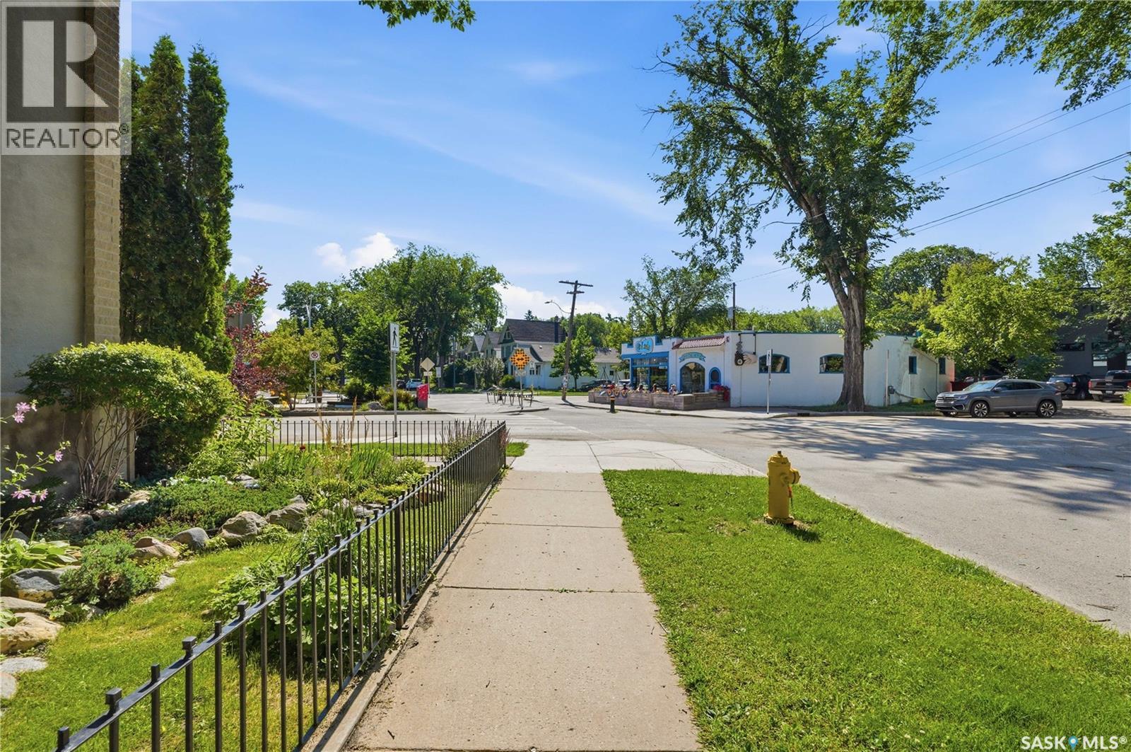 719 14th Street E Property Photo 4